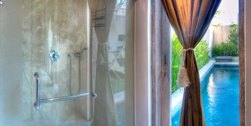 Villa Lestari Seminyak  Seminyak (Bali)